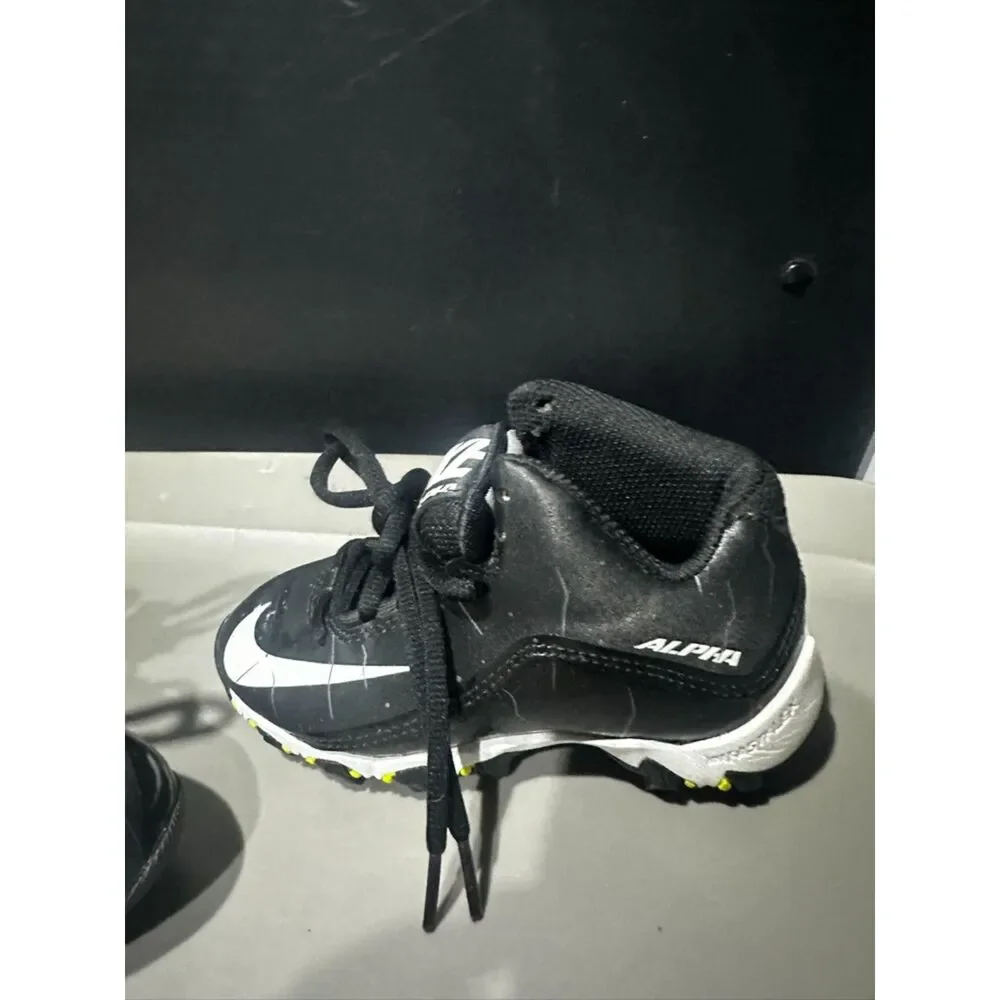 Nike Alpha Black/White Baseball Cleats Size 10c